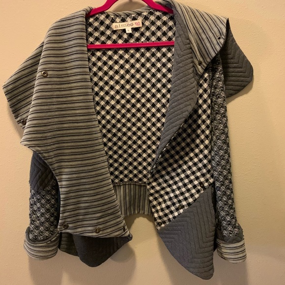 Aimee g Jacket - Picture 3 of 6